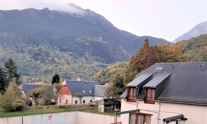 Vignec Apartment | Cozy 1BR Apartment for 4 with Pool, Near Ski Lifts and Saint-Lary-Soulan Center