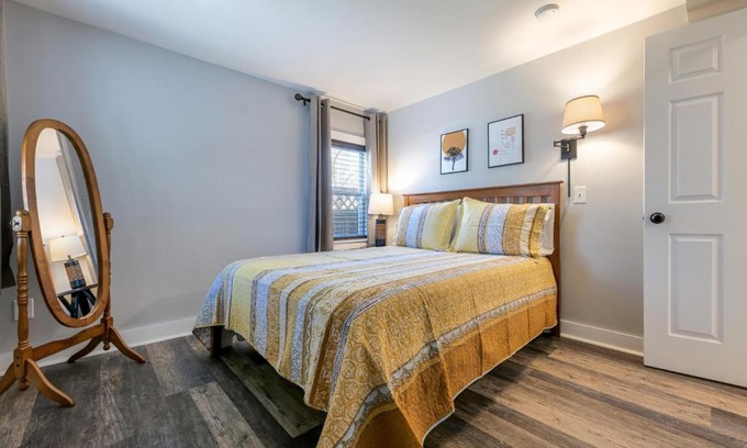 Bar Harbor Apartment | Cozy 1BR w/4min walk to Downtown [Blueberry Hill]