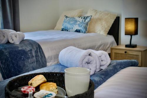 St Helens House | Cozy 2-Bed Home, St Helens - Sleeps 5 - Free WiFi