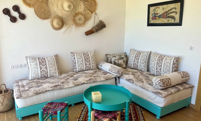 Tamrhakht Apartment | Cozy 2-bedroom apartment Thagazout Bay with WiFi, AC, Sea&Golf View