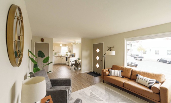 Lynden House | Cozy 2-bedroom house in charming Lynden with WiFi