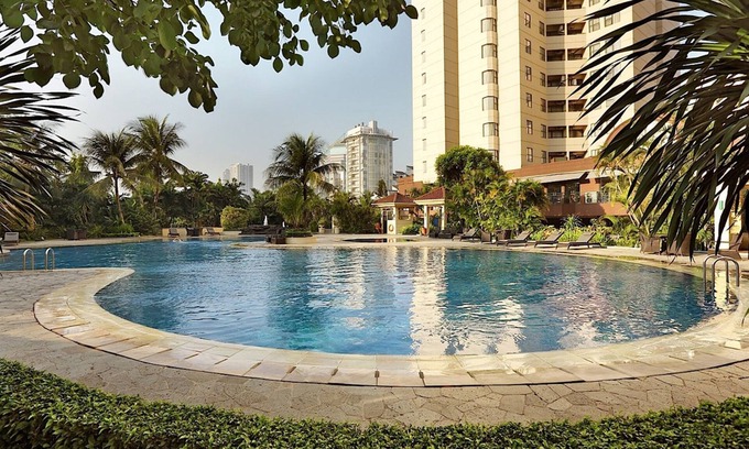 Kuningan Apartment | Cozy 2 Bedrooms Sudirman Tower Apartment by Travelio
