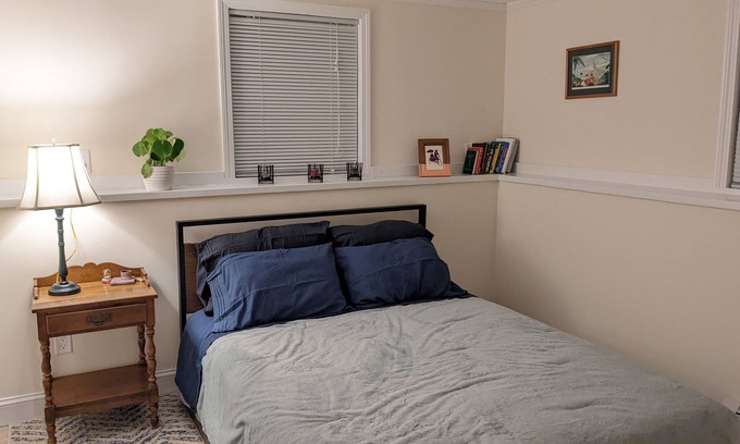 Huntington Apartment | Cozy 2 BR Attached Apt On The Huntington River