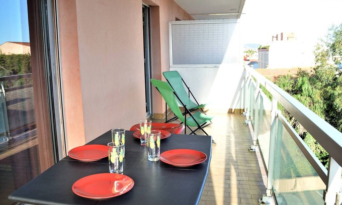 Cavaliere Apartment | Cozy 2-Room Apartment, A/C, Parking, Near Shops and Beach in Cavalaire, Sleeps 4