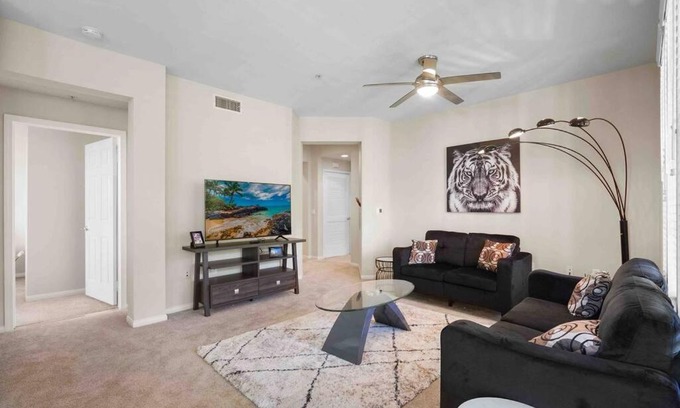 Orange Apartment | COZY 2BR/2BA ! 5MINtoDisney ! AngelStadium!HondaCenter