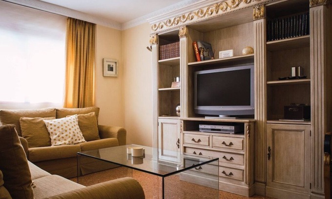 Ciutat de les Arts i les Ciencies Apartment | Cozy 2BR Apartment by the City of Arts and Science