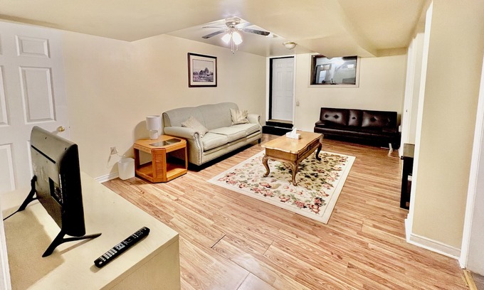York Regional Municipality Apartment | Cozy 2BR Basement Apt in Newmarket