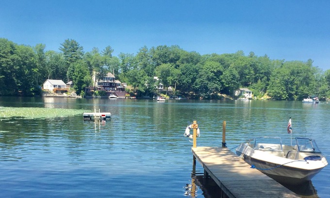 Graniteville House | Cozy, 2BR lake-side retreat and outdoor oasis
