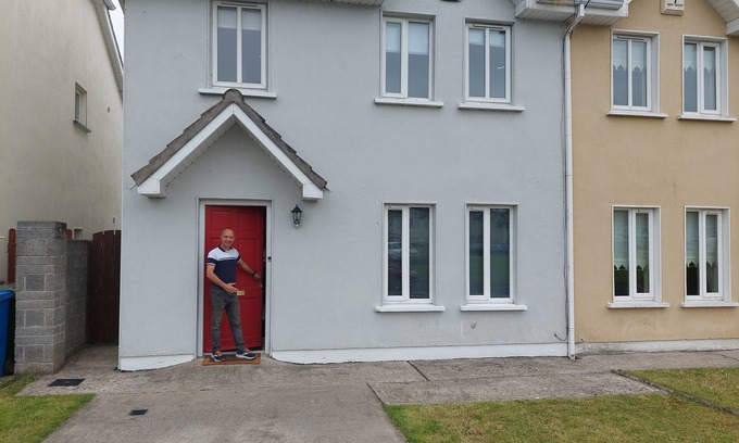 Annacotty House | Cozy 3 bedroom in Bruff, 20 minutes from Limerick city .