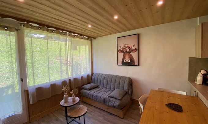 Cohennoz Apartment | Cozy 4-Person Apt with Independent Bedroom, Terrace, Wifi & Parking in Crest-Voland