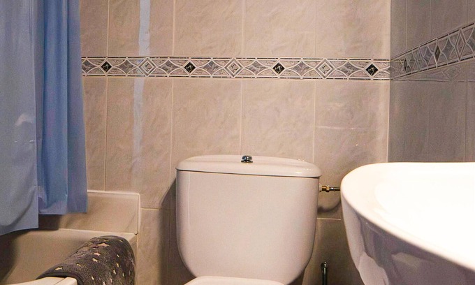 Baza Apartment | Cozy accommodation in Baza with essential amenities
