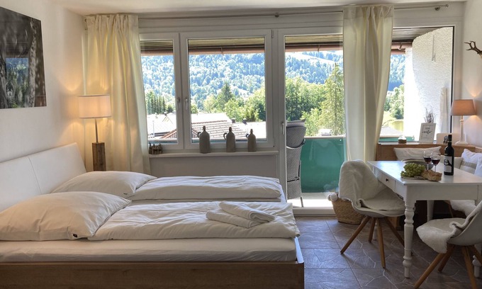 Grossdorf Apartment | Cozy alpine chic with a view of the lake in Eibele/Oberstaufen/Allgäu