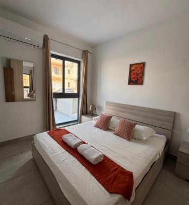 Hamrun House | Cozy and Bright Central Room, Shared Flat