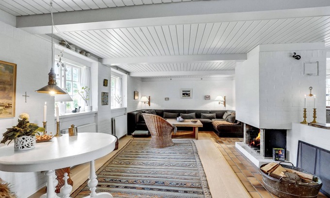 Sonderho House | Cozy and idyllic cottage on a large plot near Sønderho Mill.