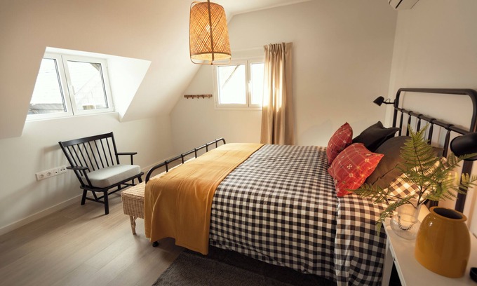 Barrio de la Vega Apartment | Cozy and spacious apartment in the neighborhood of Monachil