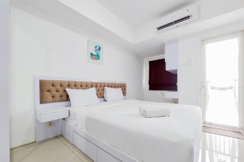 Ciputat Apartment | Cozy and Well Furnished Studio Baileys Apartment By Travelio
