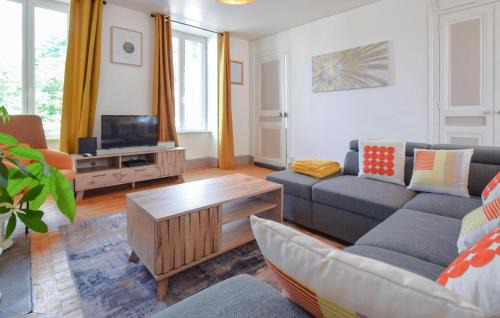 Cherbourg-en-Cotentin Apartment | Cozy Apartment In Cherbourg-En-Cotentin