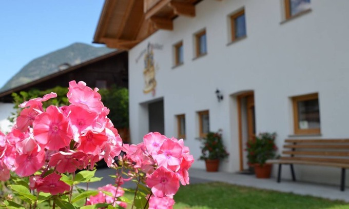 Umhausen Apartment | Cozy apartment for 2-5 people with garden & Summer Card