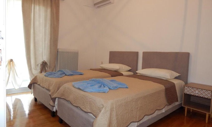 Tripoli Apartment | Cozy apartment for 3-6 people-Center Tripoli