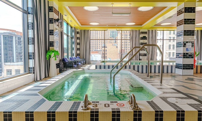 Downtown Cincinnati Apartment | Cozy Apartment in Charming Cincinnati with fitness room, WiFi, AC