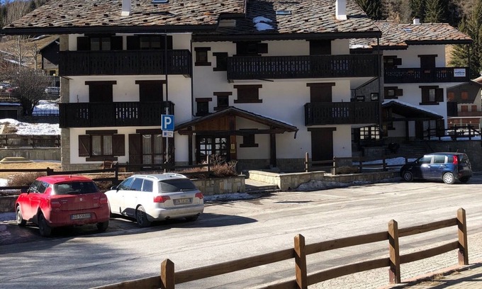 Champoluc Apartment | Cozy apartment in downtown Champoluc