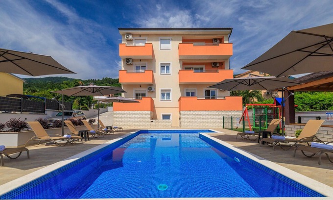 Opric Apartment | Cozy apartment in Opric with WiFi