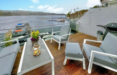 Tysnes Apartment | Cozy Apartment In Uggdal With Wifi