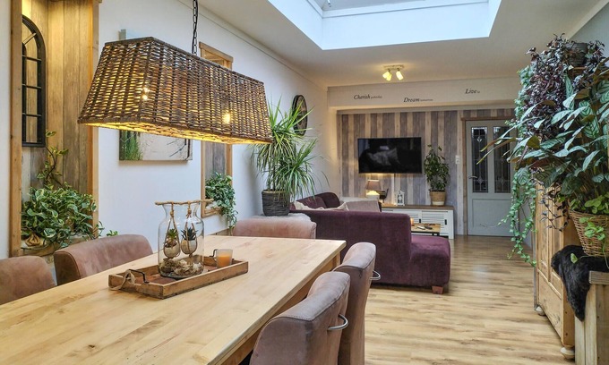 Yerseke Apartment | Cozy apartment in Yerseke with sauna