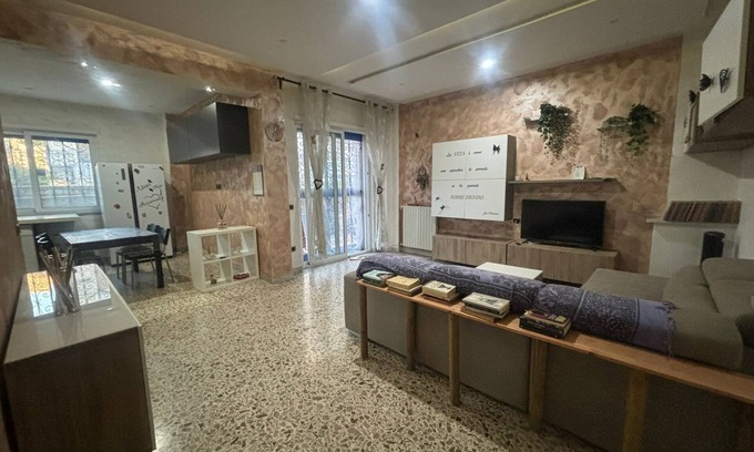 Fuorigrotta Apartment | Cozy APARTMENT just minutes from the main sights of the city.