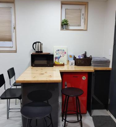 Daeheung-dong Apartment | Cozy apartment near Hongdae Sogang Ewha