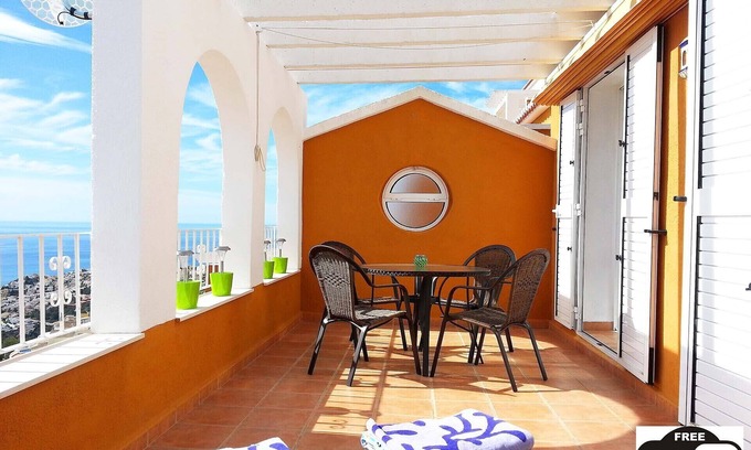 Cumbre del Sol Apartment | Cozy apartment with breathtaking sea views (Free Wi-Fi, 2 Infinity Pools)