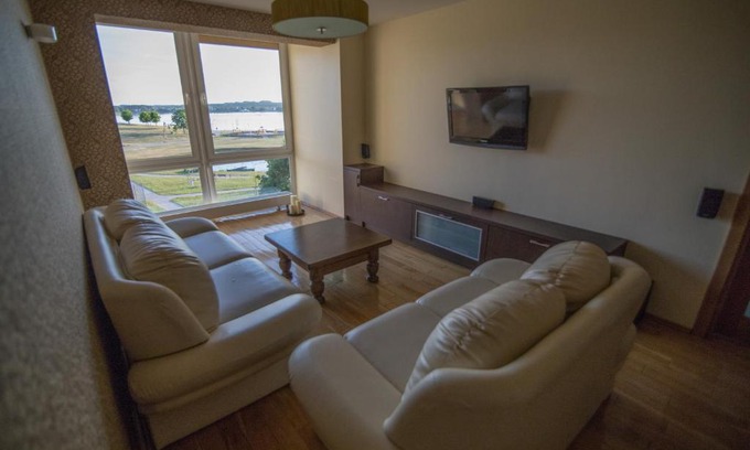 Telsiai Apartment | Cozy apartment with a wonderful lake view