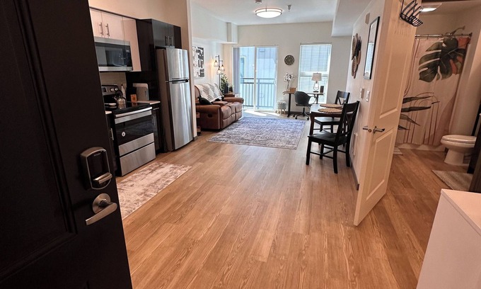 Central Tacoma Apartment | Cozy apartment with Rooftop views, home workspace and close to Hospitals!