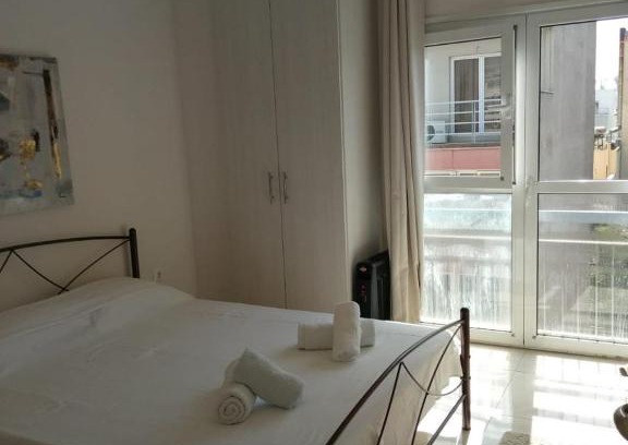 Kerameikos Apartment | Cozy Apartment With Side View of Acropolis