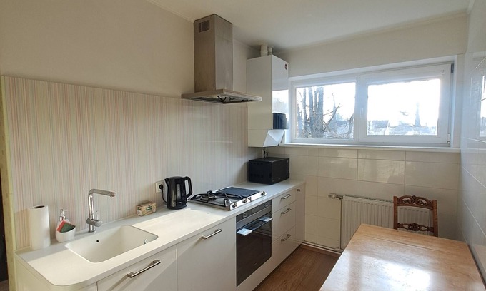 Jurmala Apartment | Cozy apt, 100m beach, AC, workstation, balcony, backyard, self check-in, yogamat