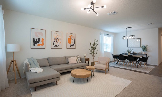 Austin House | Cozy Austin Modern Home near Tesla