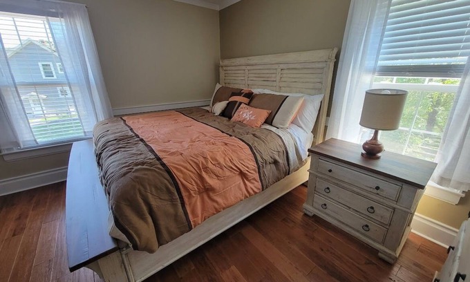 South Kortright Bed & Breakfast | Cozy B&B with WiFi and AC in peaceful South Kortright