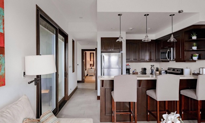 Playa Flamingo Condo | Cozy Beach Stay Perfect for Two + Breakfast