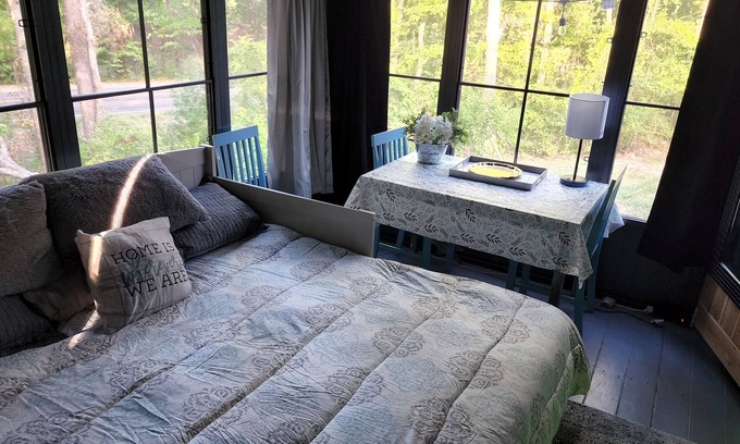 Quitman House | Cozy Bungalow 10 min to Lake Fork