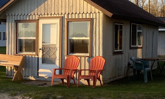 West Branch Cabin | Cozy Cabin at Water’s Edge: Sandy Beach, Kayaks, and Fun for the Whole Family