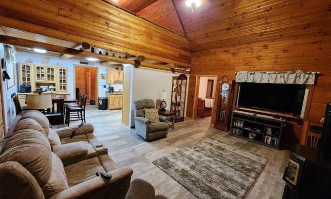 Anatone Cabin | Cozy cabin in serene location minutes from Umatilla National Forest