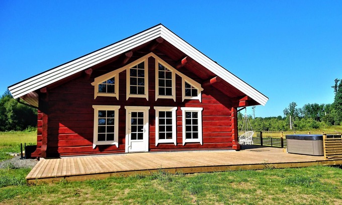 Perstorp Cabin | Cozy cabin in wonderful environment at lakeside