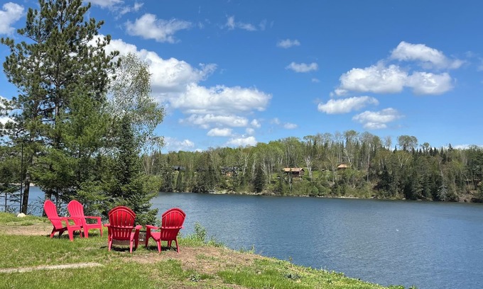 Walker Cabin | Cozy cabin on Leech Lake, fishing, boating, swimming, trails, 10 min to Walker