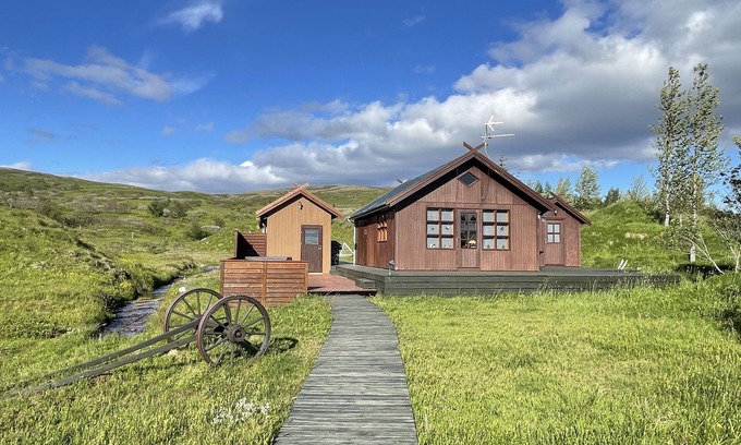 Blaskogabyggd Cottage | Cozy cabin on the Golden Circle, only 8 min drive to Geysir & Gullfoss