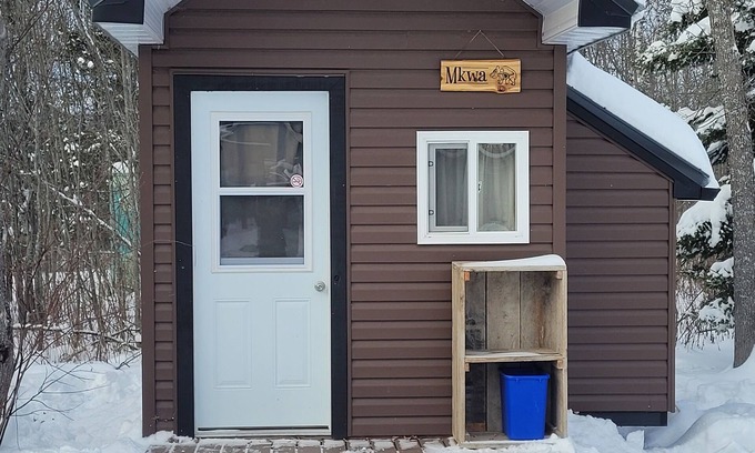 Nairn Centre Cabin | Cozy cabins for rentnPerfect for a winter getaway nPet friendly