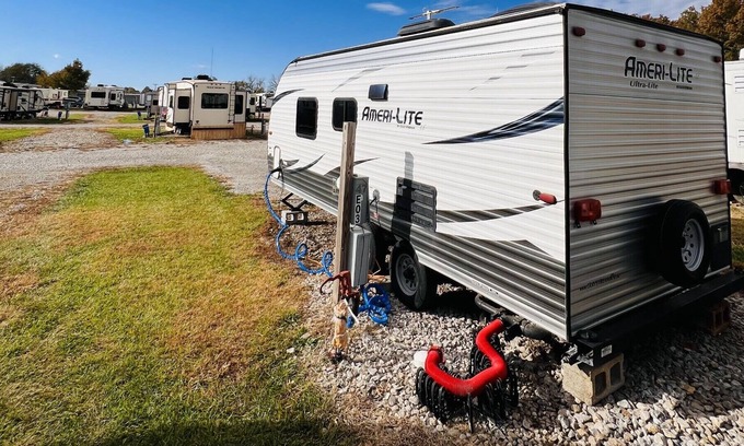 Fidelity House | Cozy Camper in quiet campground!