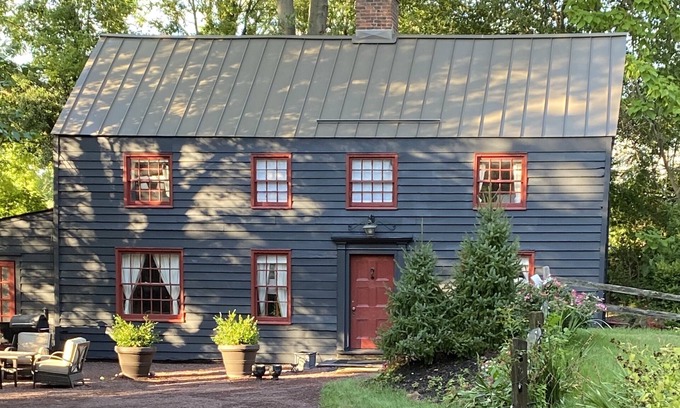 West Caldwell House | Cozy Carriage House on a Private Historic Estate- one of a kind American gem