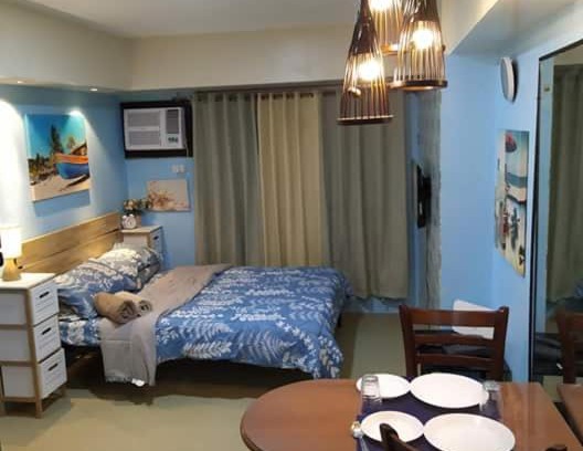 Iloilo Apartment | Cozy & Comfy Place w/ Internet & Netflix @Avida T1