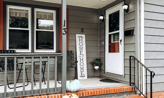 Corning House | Cozy Corning Cottage