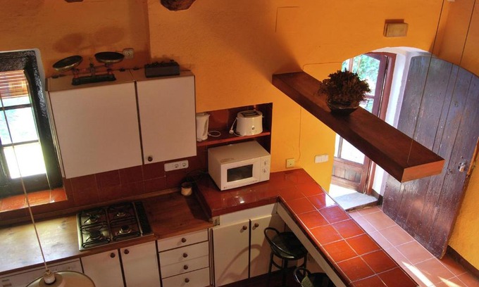 Subirats House | Cozy Cottage in Subirats with Swimming Pool